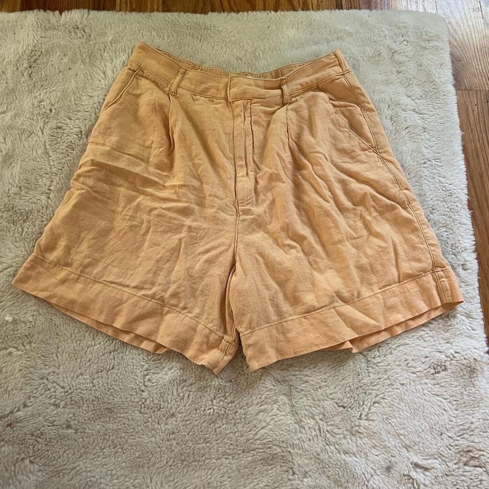 Abercrombie & Fitch Women's Light Orange Shorts